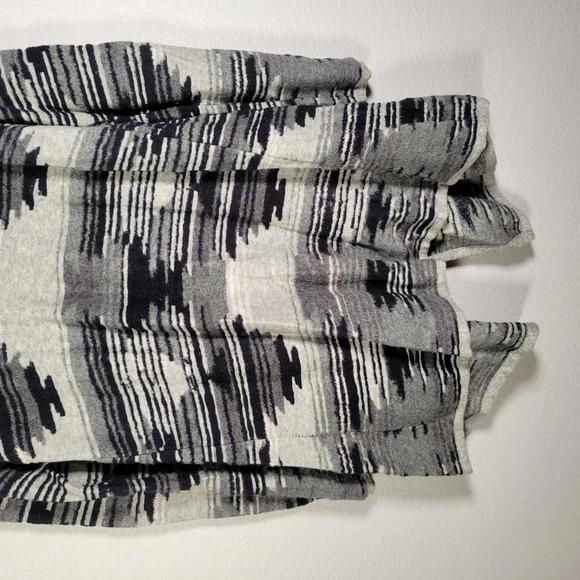 Lucky Brand Gray Black Aztec Waterfall Open Cardigan Sweater Women Size M - Picture 9 of 10